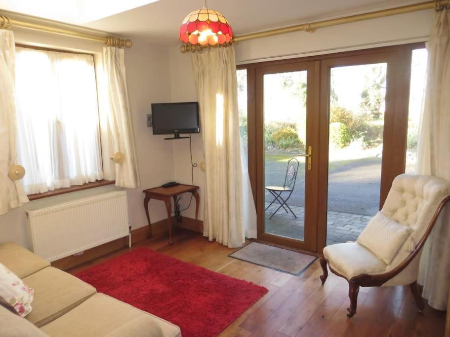 Borodino Studio Apartment 恩尼斯科西 外观 照片